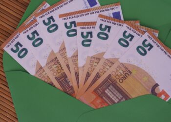 Mancata consegna della busta paga: che fare?