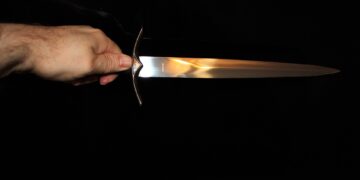 Portare un coltello per difesa personale: si può fare?