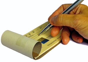 Se l’ex moglie ha un compagno: stop all’assegno di mantenimento